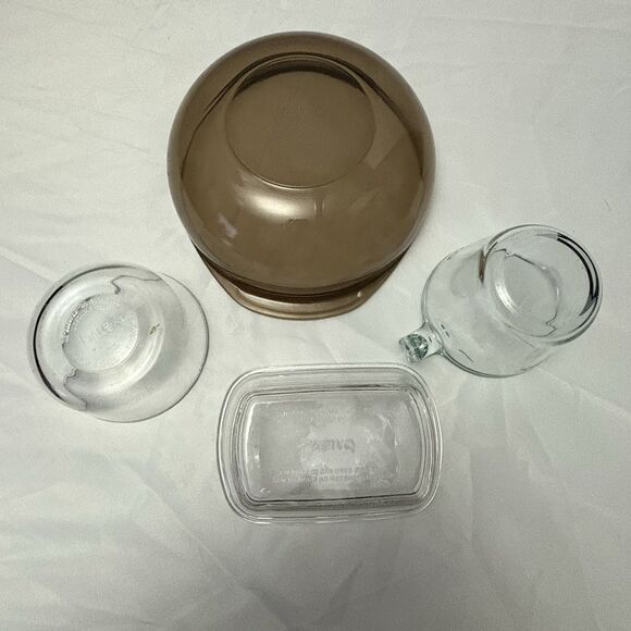 Pyrex Lot Of 4 Pieces Pyrex Measuring Cup, Round Bowl, Square Bowl,large bowl - Picture 4 of 5
